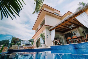 Villa Tres, Villas Brisas, Guitarrón